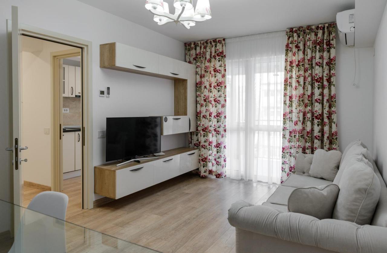 Luxury Apartments Newton By Glam Iasi Ngoại thất bức ảnh