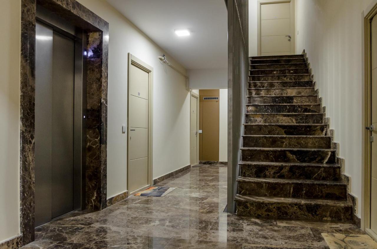 Luxury Apartments Newton By Glam Iasi Ngoại thất bức ảnh